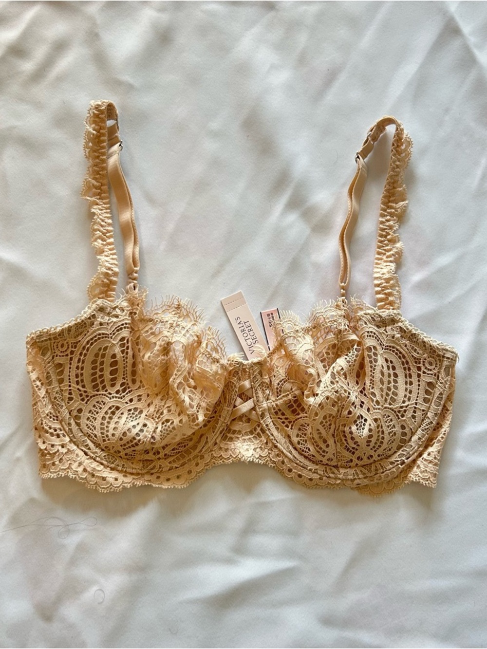 NWT Victorias Secret 32DD Bra push up w/o padding lingerie champagne lace bridal